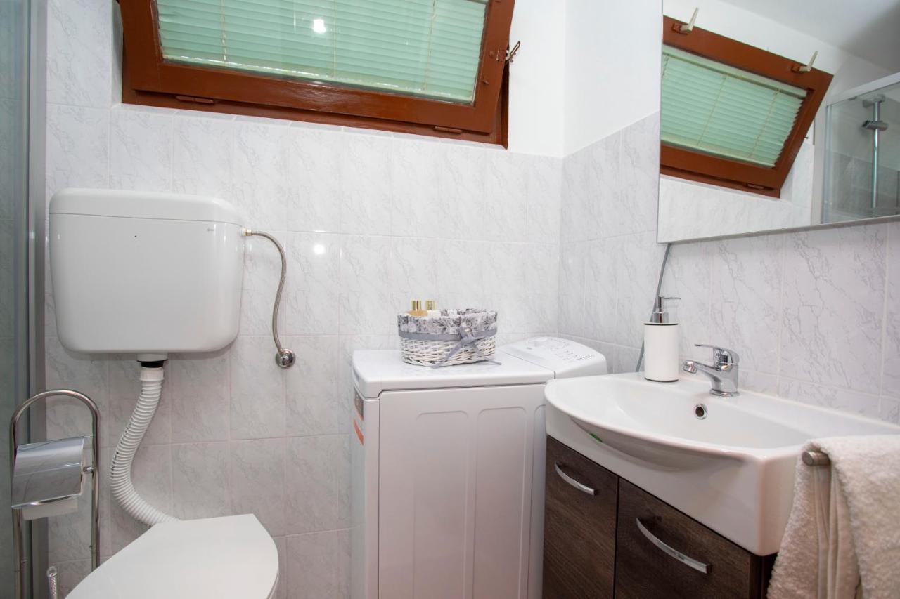 Holiday House Nono Лабин Экстерьер фото